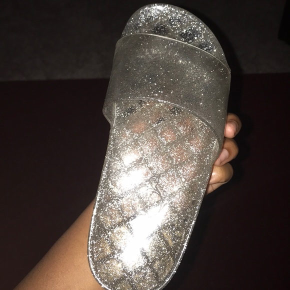 Slides - Picture 3 of 4